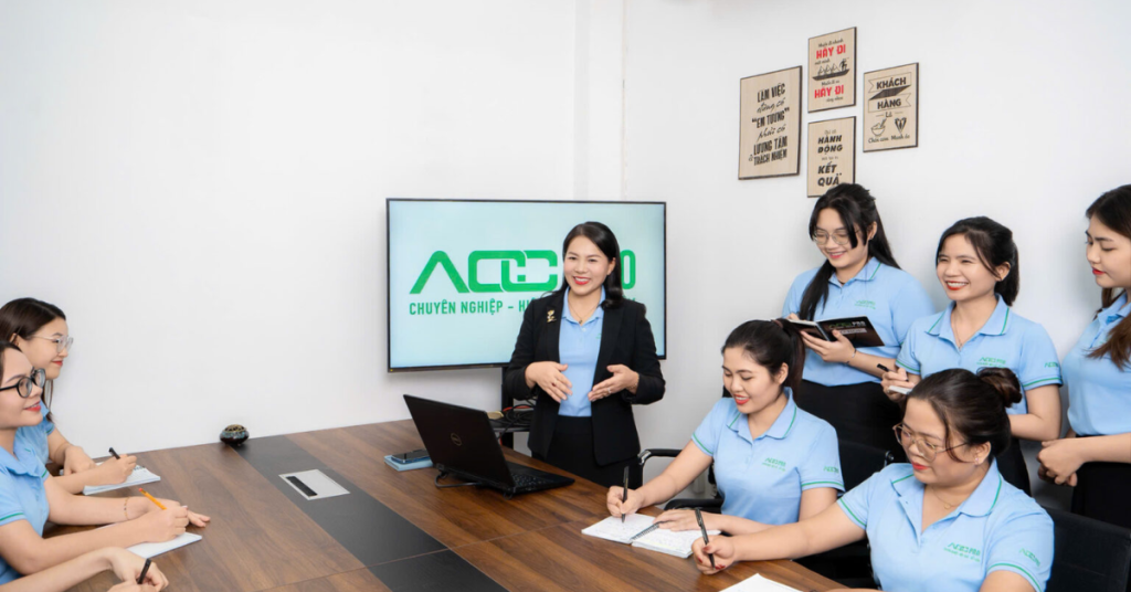 Hộ kinh doanh có cần kế toán không? Quy định sổ sách, nghĩa vụ thuế và khi nào nên thuê kế toán 6 Dịch vụ kế toán hộ kinh doanh tại ACC PRO